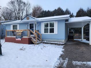 272 Jeff Smith Ct, Newmarket, ON L3Y8C5