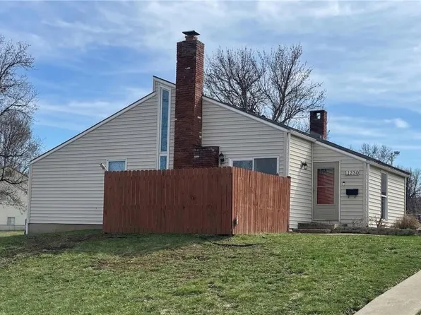 11230 Calico Dr, Kansas City, MO 64137
