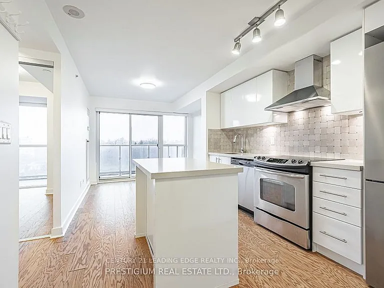 58 Orchard View Blvd #601 — Photo 4