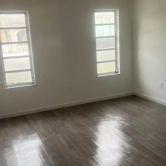3347 SW 23rd St #1 — Photo 5
