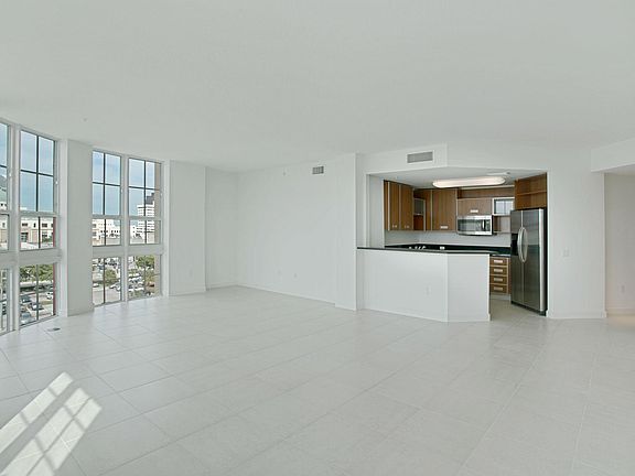 Spacious Living Room and Kitchen