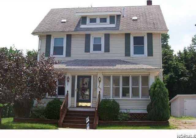 1st image of 315 W 26th St