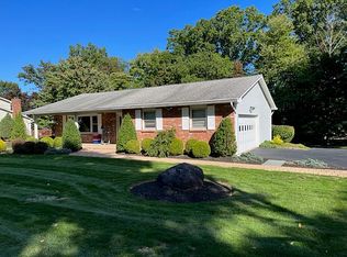 10 Ungava Dr, New City, NY 10956