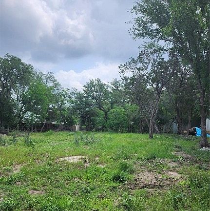 4th image of 5435 Lakeaire Blvd