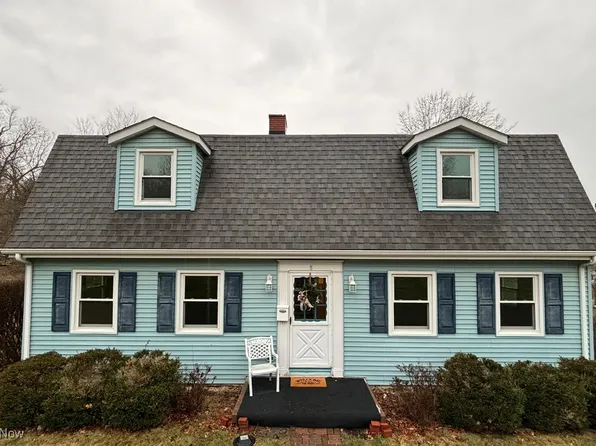 8 Willow Rd, Saint Clairsville, OH 43950