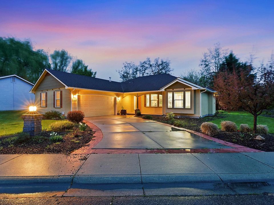 1st image of 2095 E Celia Ct
