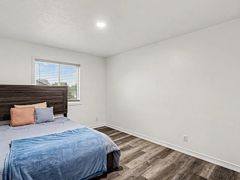 5301 W Olympic Cir — Photo 12