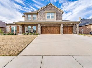 1020 Morningside Dr, Burleson, TX 76028