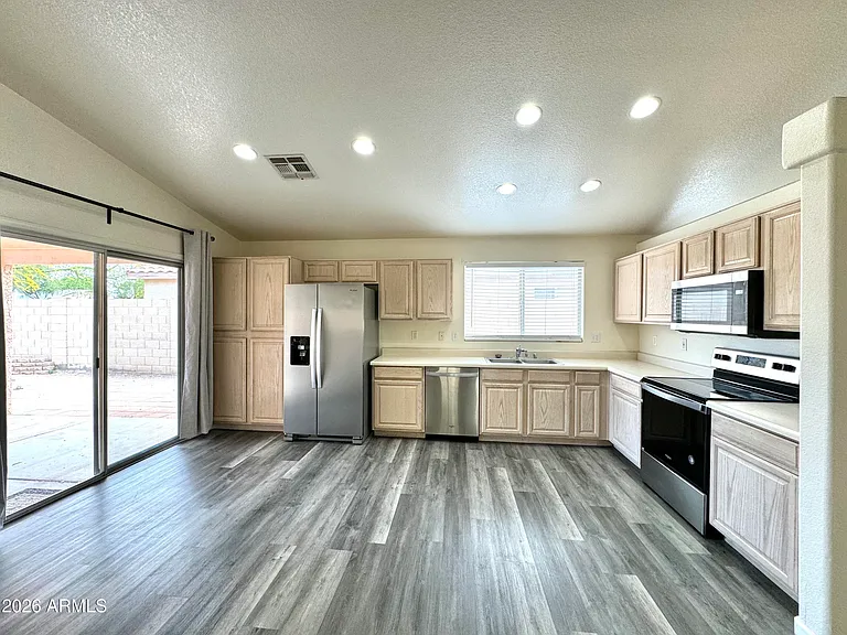 2380 E Derringer Way — Photo 9