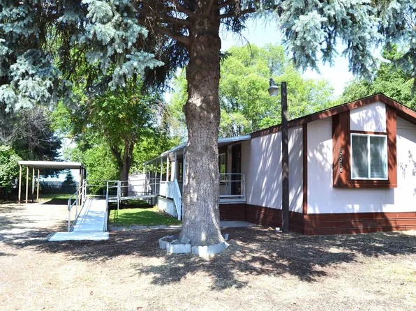 17316 E Coach Dr, Greenacres, WA 99016