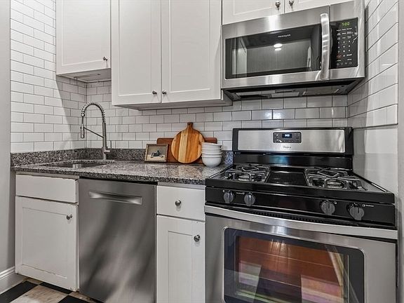 4th image of 103 Beacon St APT 1