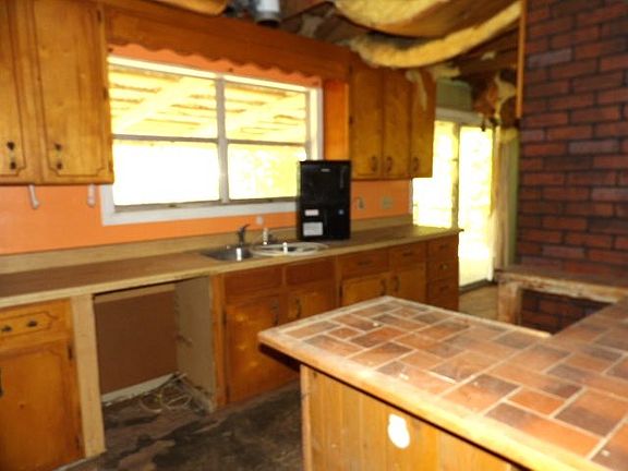 4th image of 3004 S County Road 67