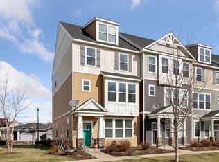 537 Satori Way, Chaska, MN 55318