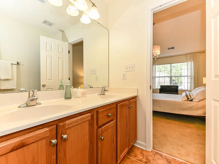 5625 Fellowship Dr — Photo 16