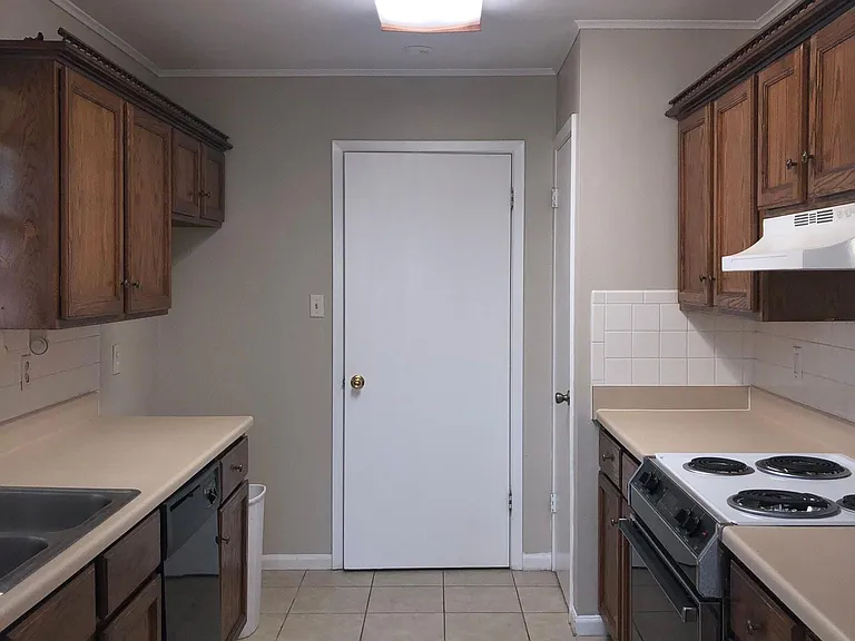 101 Hickory Hill Dr — Photo 8