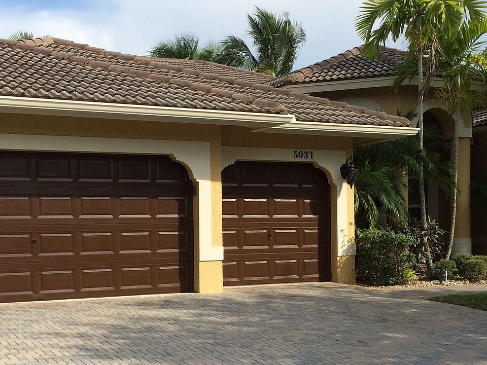 Large 3 car garage