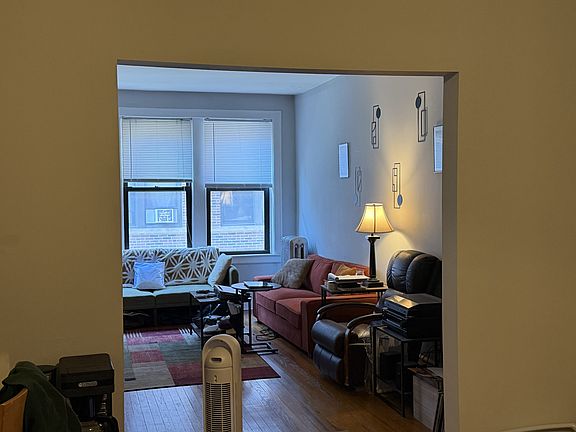 3rd image of 5525 S Everett Ave #25-1E