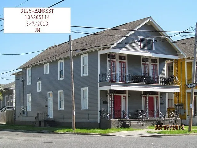 3125-27 Banks — Photo 1