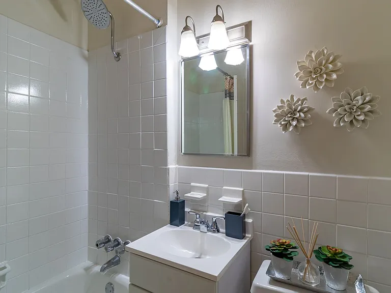 1810 Lafayette Pl — Photo 16