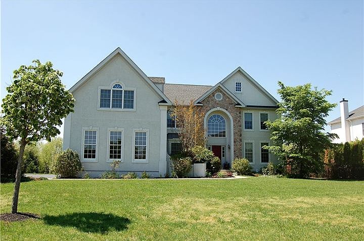 1st image of 125 Trotter Dr W