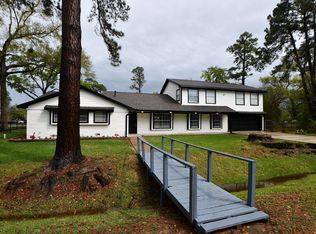 11534 Oak Valley Dr, Houston, TX 77065