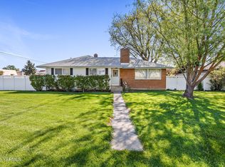201 S 58th Ave, Chestnut Ave, WA 98908