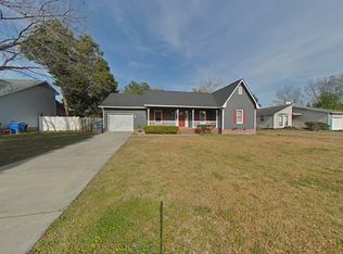 7140 Tollhouse Dr, Fayetteville, NC 28314