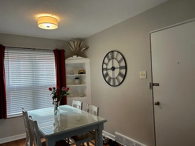 6219 Nagel Ave #2N — Photo 4