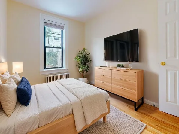 418 73rd Street image 15 of 22