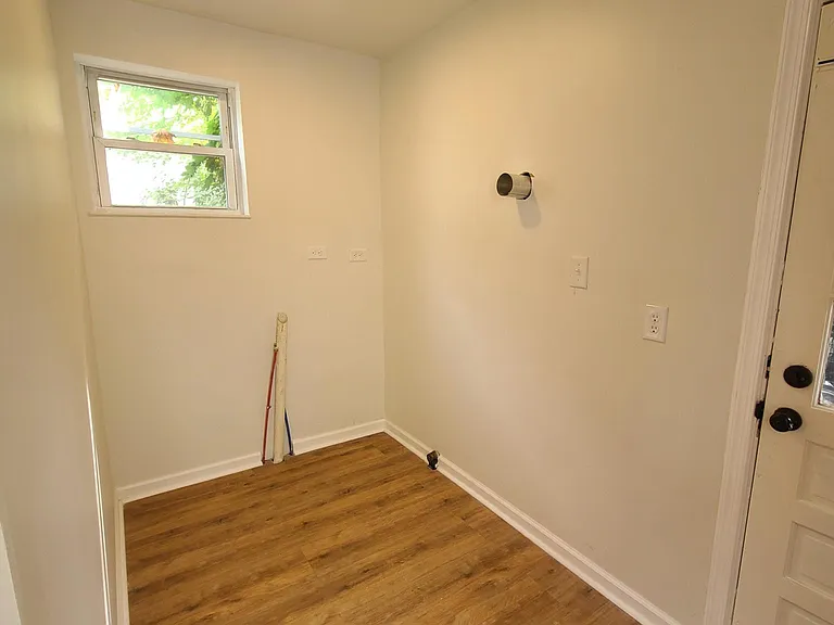 1218 Spring St — Photo 5