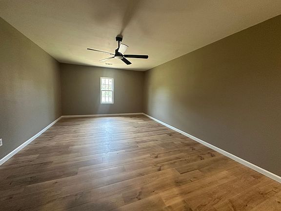 5th image of 42 Crestridge Dr