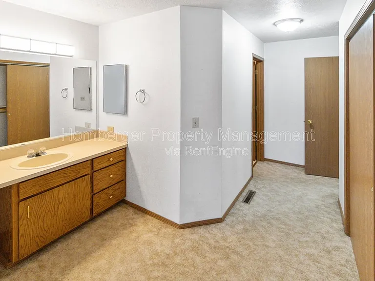 1603 E 33rd Ave #1603 — Photo 23