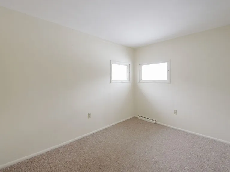 239 Crestmont Ave — Photo 15