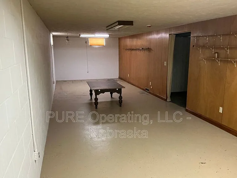 7602 Parker St — Photo 11