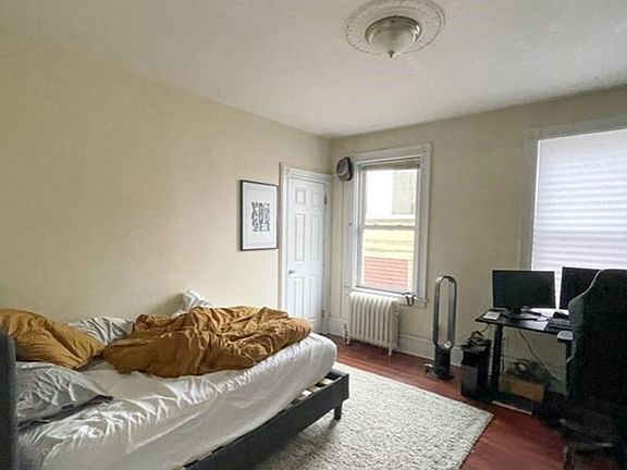 4th image of 31 Parker Hill Ave #1A