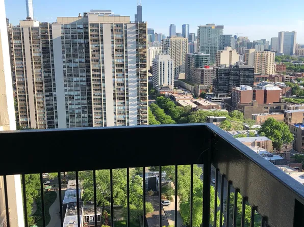 1460 N Sandburg Ter #2507, Chicago, IL 60610