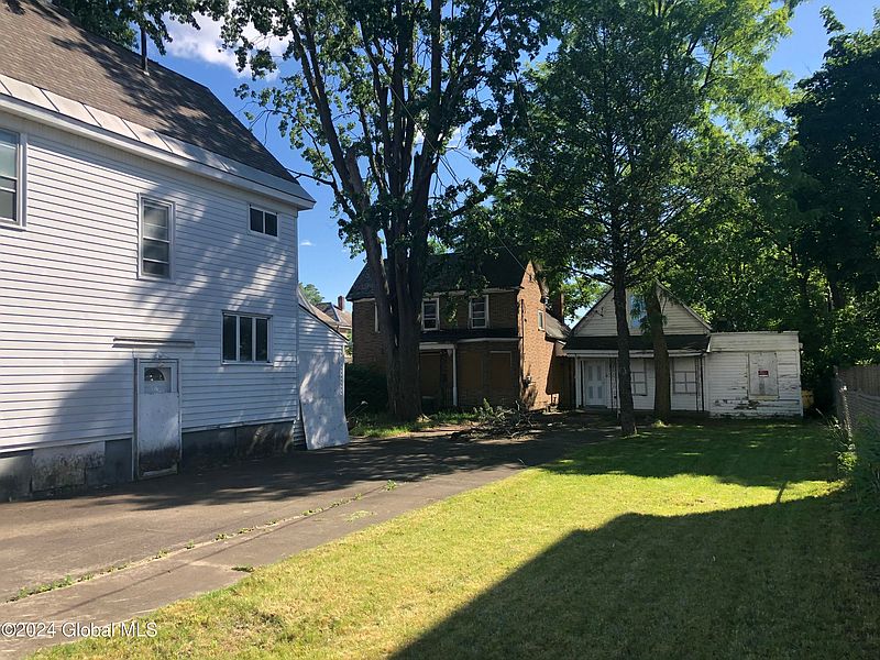 5th image of 1626-1630 Becker Street