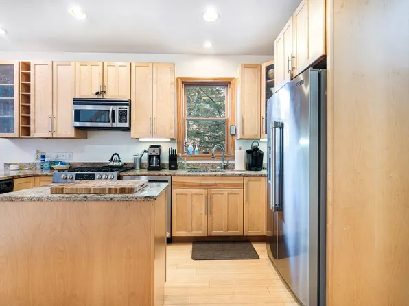 94 Gerald Drive, Newbury, NH 03255