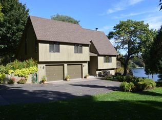 3244 Twin Lake Rd, Saint paul, MN 55127