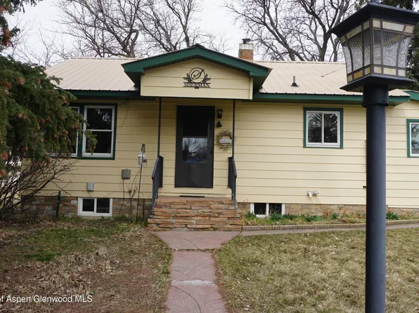 688 7th St, Meeker, CO 81641