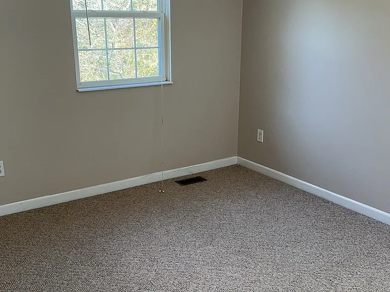 5957 Blaverly Dr — Photo 11