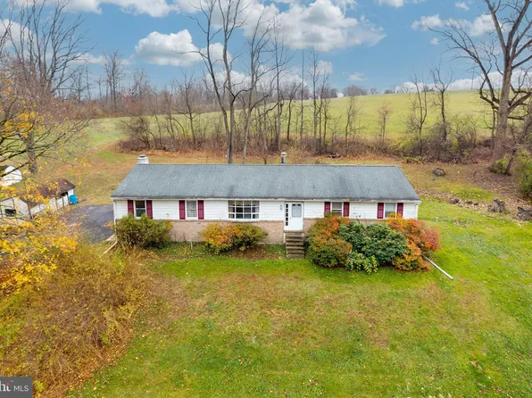 175 Levengood Rd, Douglassville, PA 19518