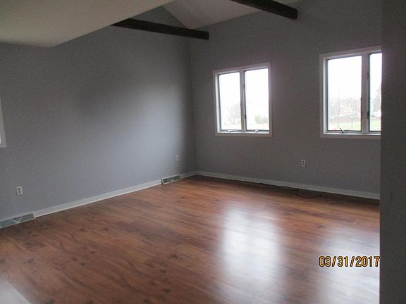 Living Room lookinf out front of house