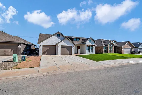 2405 Bastrop Ave Photo 1
