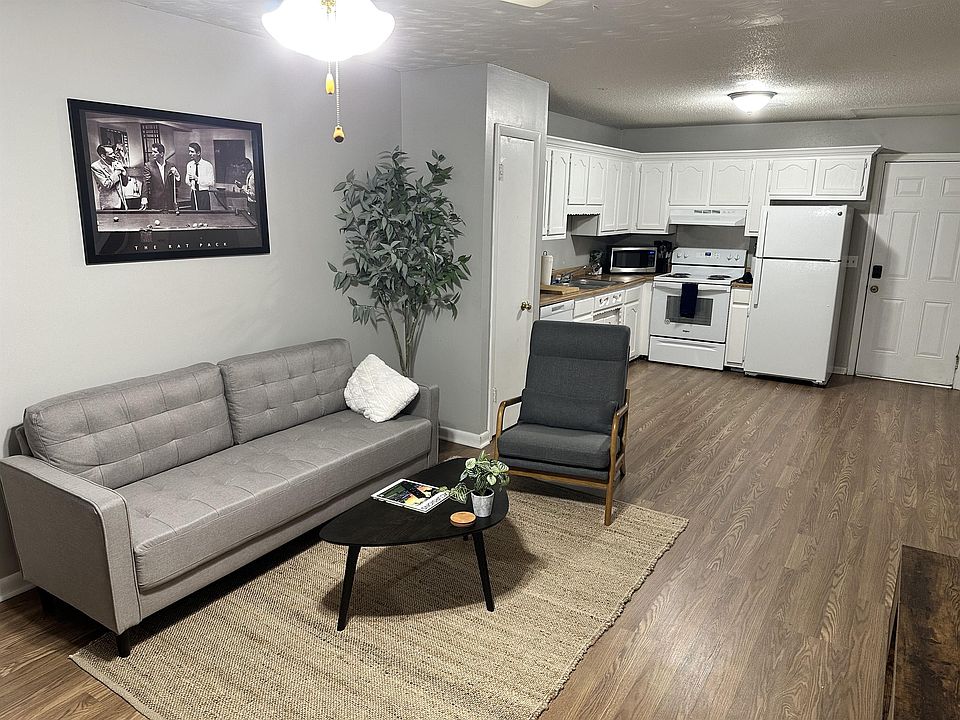 1st image of 4437 Torrance Dr NW #B