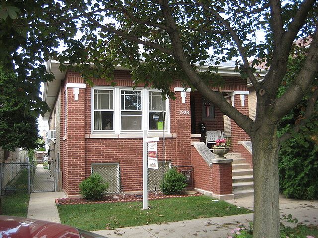 1st image of 1928 S 58th Ave