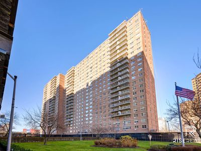 2928 W 5th St APT 2P, Brooklyn, NY, 11224