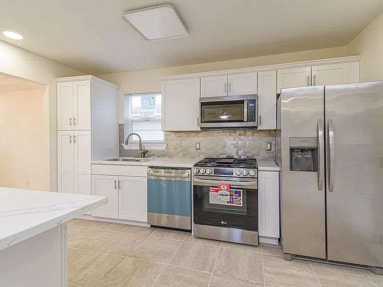 5003 Denoron Dr — Photo 11