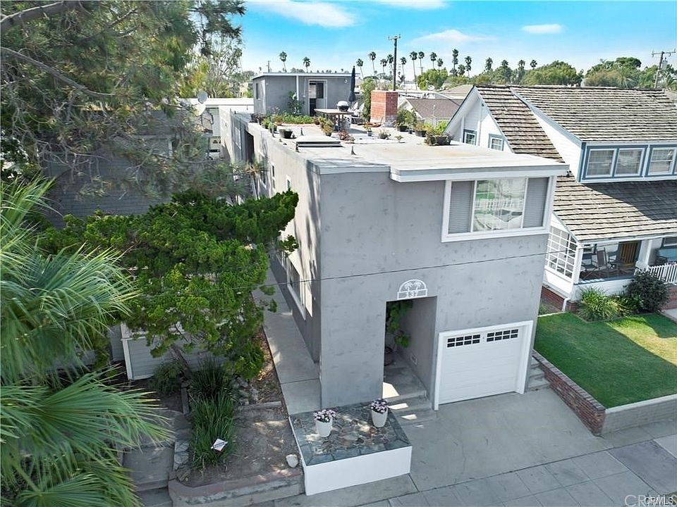 1st image of 137 13th St #A