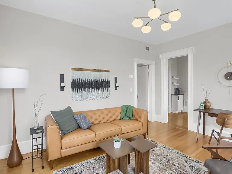 254 N Allegheny St — Photo 2